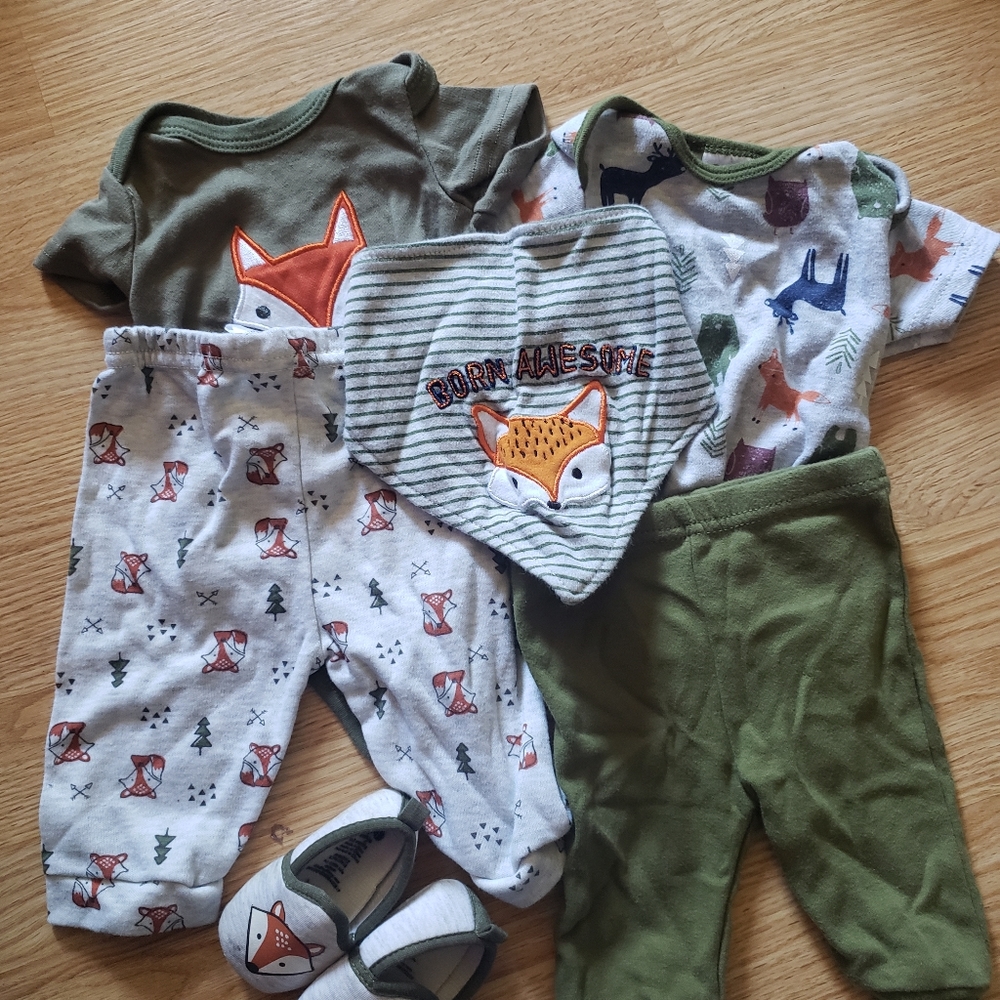 2 fox outfit sets